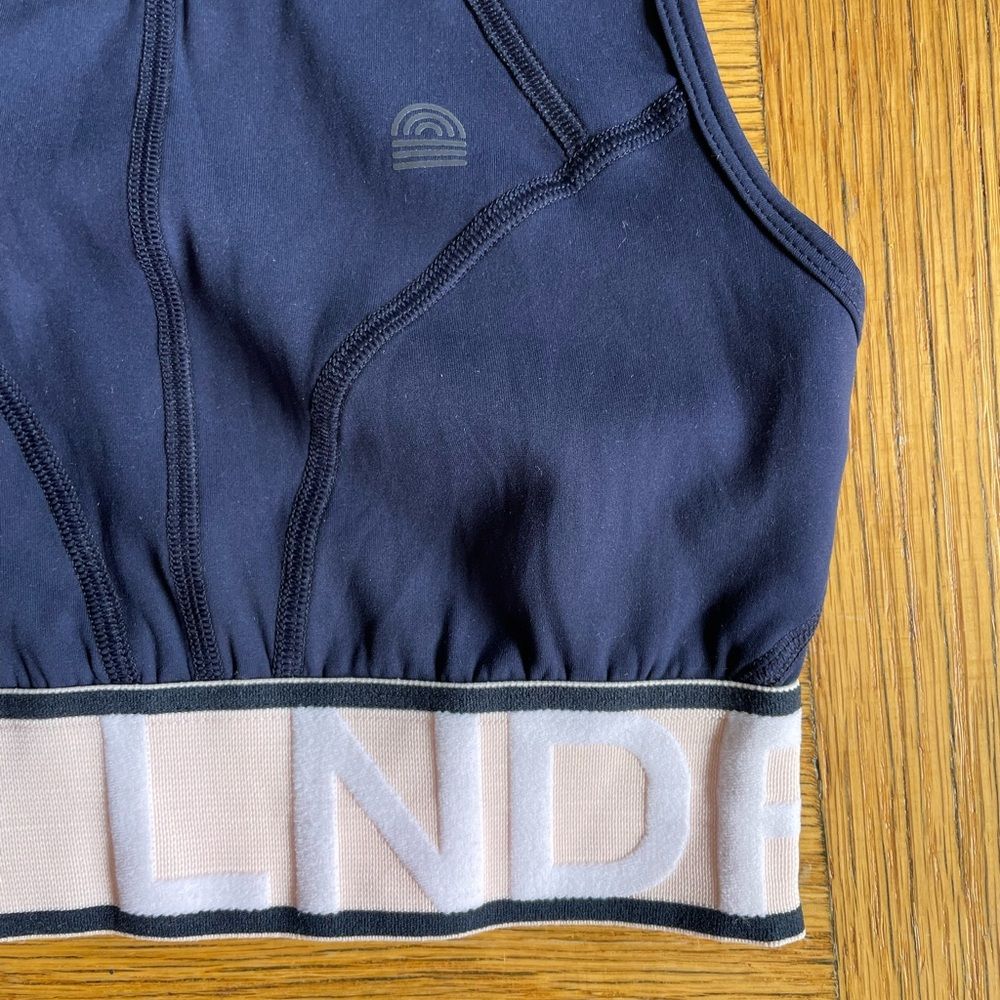 Lndr Nwot $111 Marvel Medium Support Sports Bra/Crop Top Navy/Pink, Size Xs — image 3 of 8